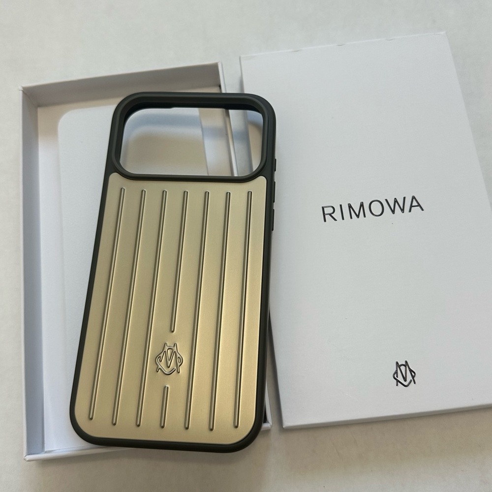 Rimowa Iphone Case Aluminum For Iphone 17 Pro Max TITANIUM - Picture 5 of 5
